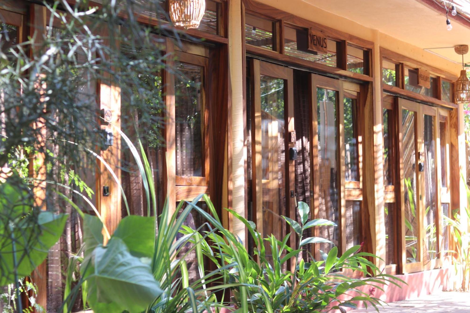 Casa Ava Hotel *